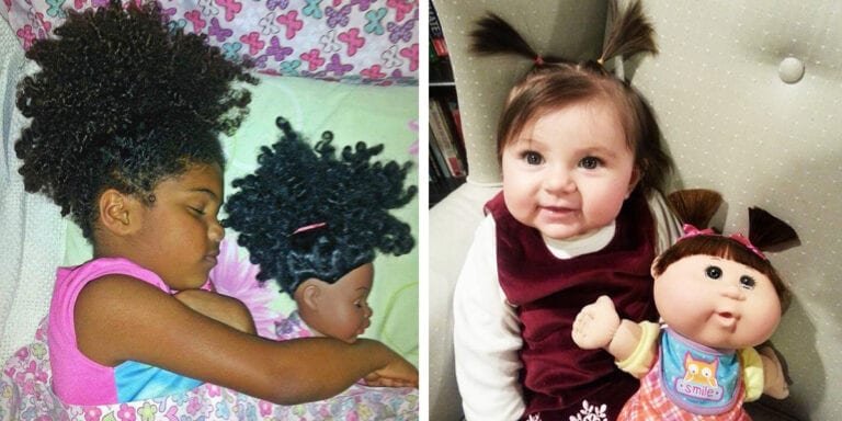 20 de bebeluși care seamănă foarte mult cu jucăriile lor